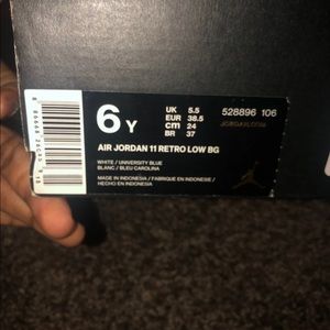 jordan 11 low unc